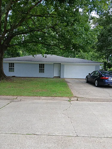 114 Ashlawn Ln Photo 1