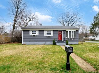 30 Louis Rd, Springfield, MA 01118