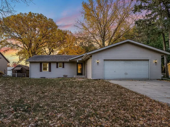 675 16th St SW, Owatonna, MN 55060