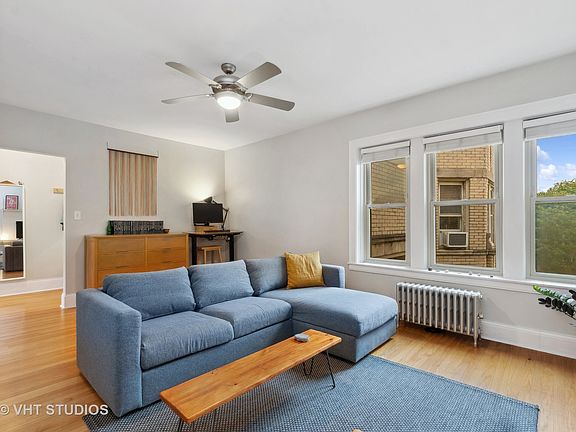 3rd image of 5013 N Wolcott Ave APT 3E