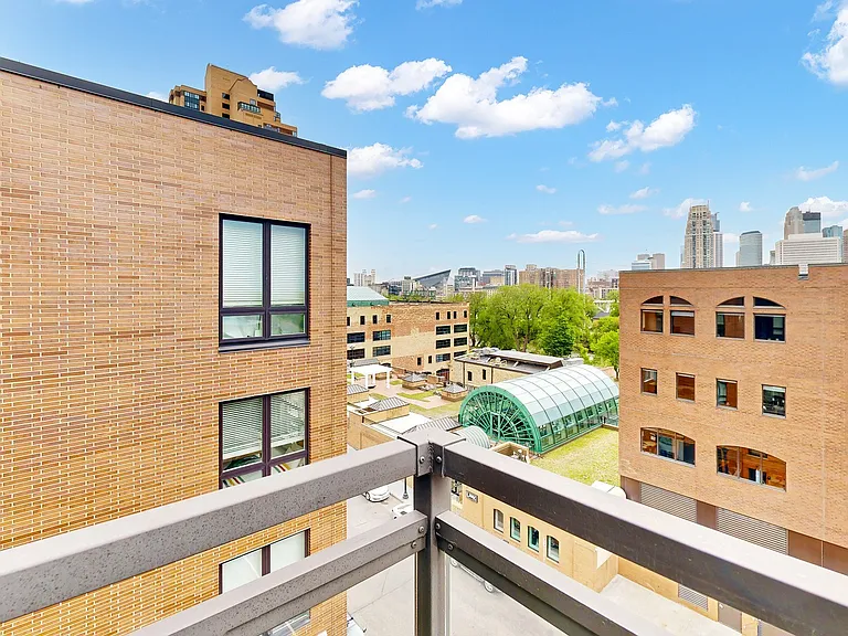 The M on Hennepin — Photo 110