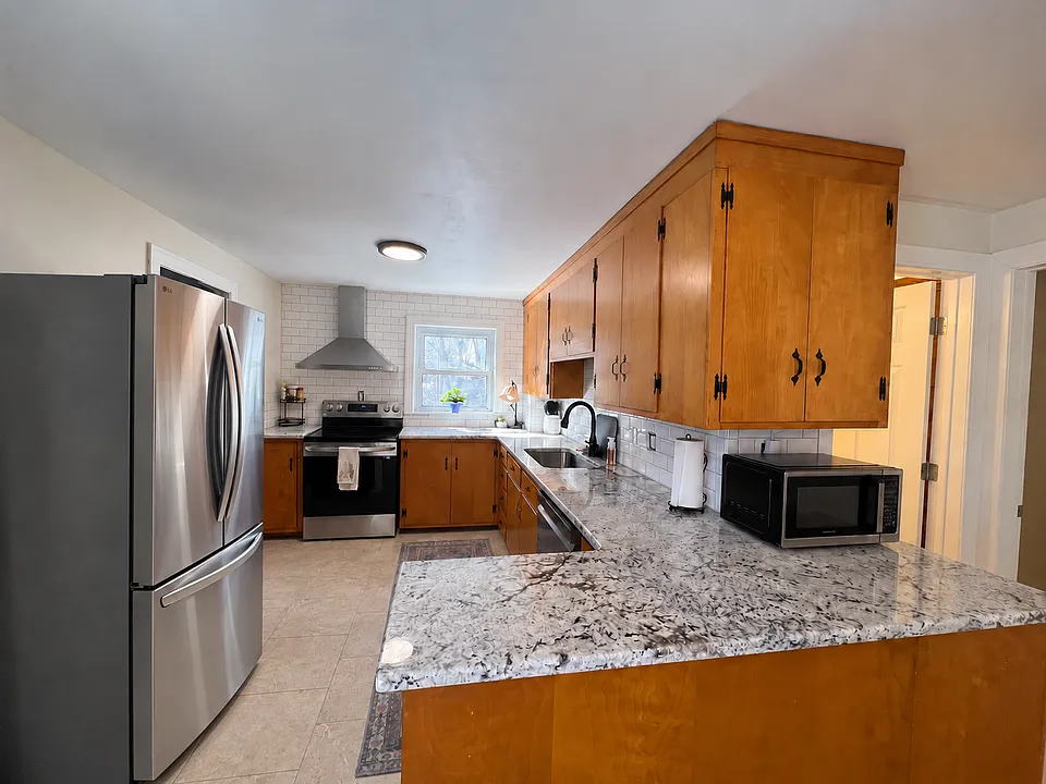46 Sutton Rd #B