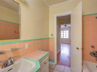 4050 8th Ave #4, Los Angeles, CA 90008