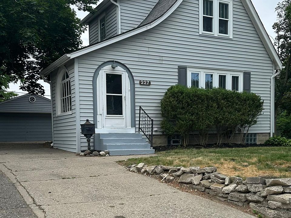 1st image of 227 Marlin Ave
