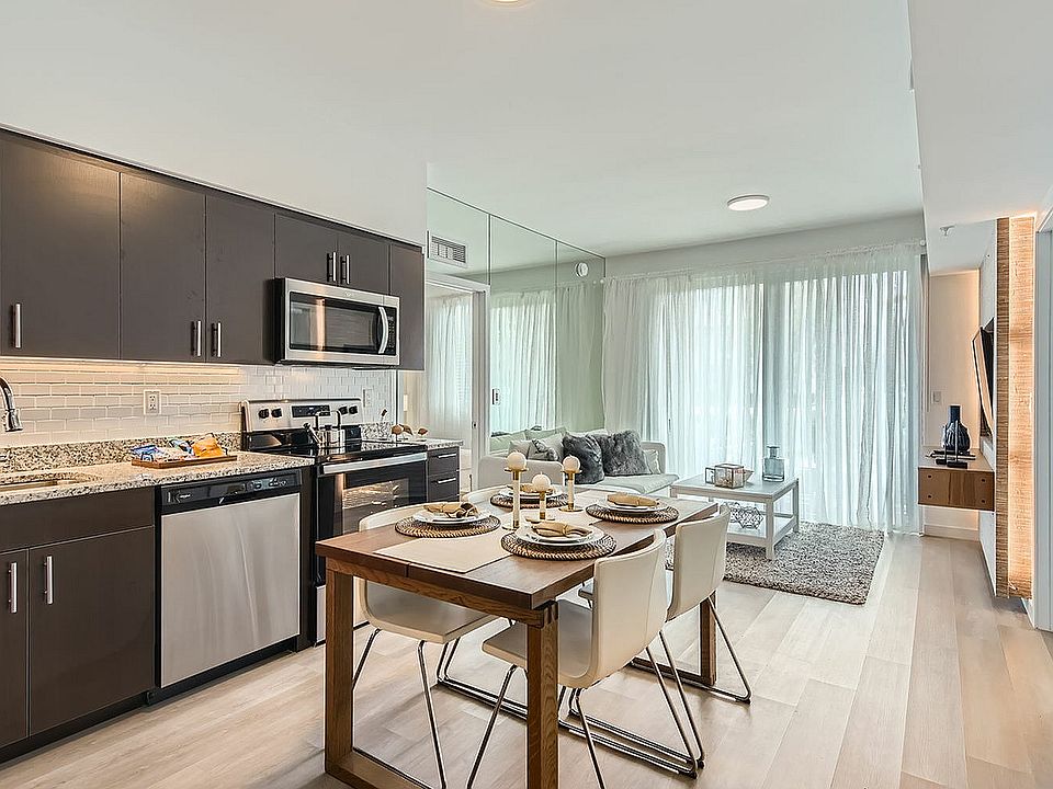 15350 SW 136th St - Web Quality - 008 - 10 Model Dining Room