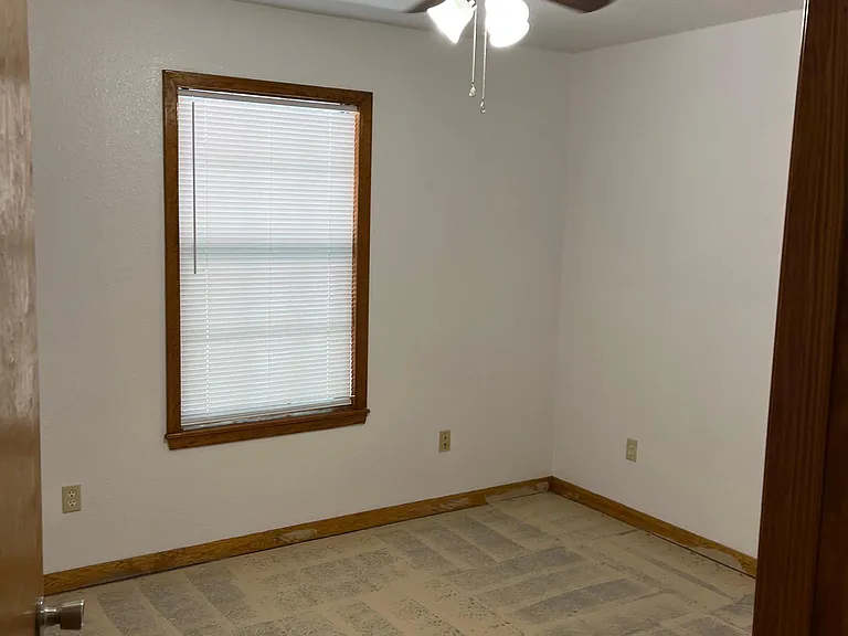 14342 S FM 225 — Photo 8