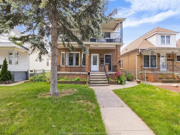 759 Pierre Ave #4, Windsor, ON N9A 2K4