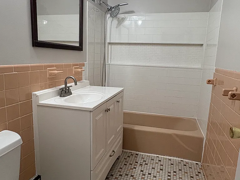 29 Arlington Rd #6 — Photo 5