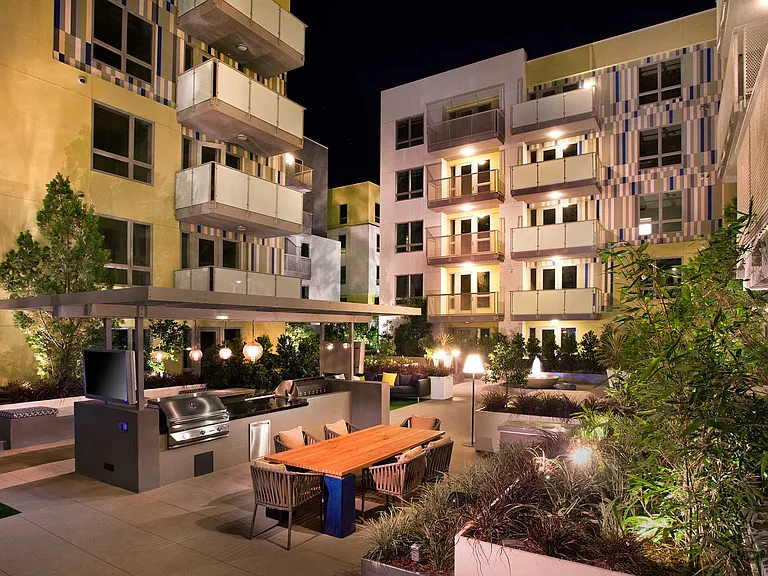 Courtyard and Grilling Area