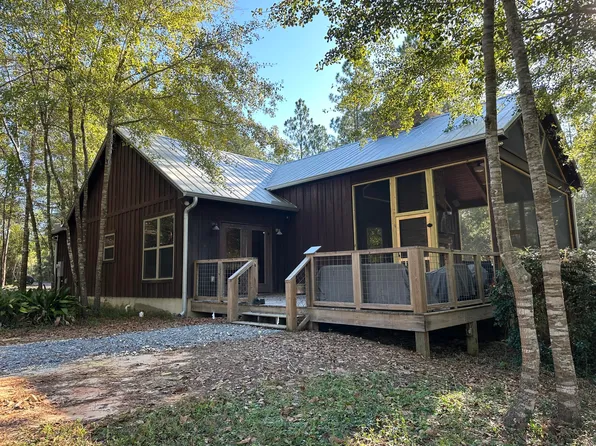 570 Little Meadow Way, Laurel Hill, FL 32567