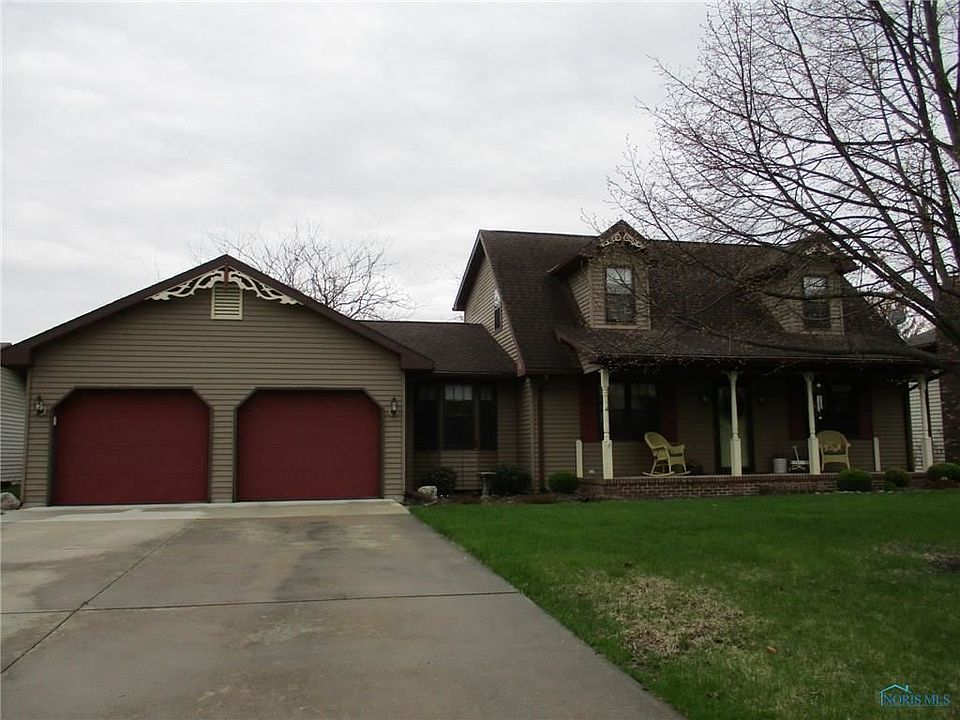 1st image of 65 Vincennes Dr