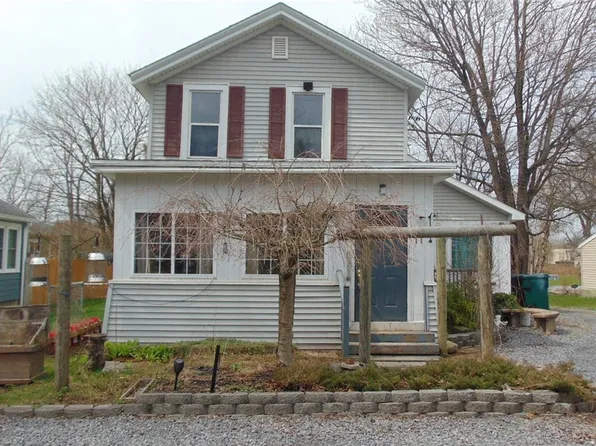 11 Reed St, Waterloo, NY 13165