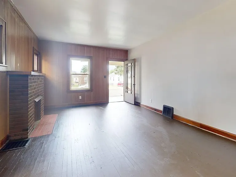 1537 Tanner Ave SW — Photo 4