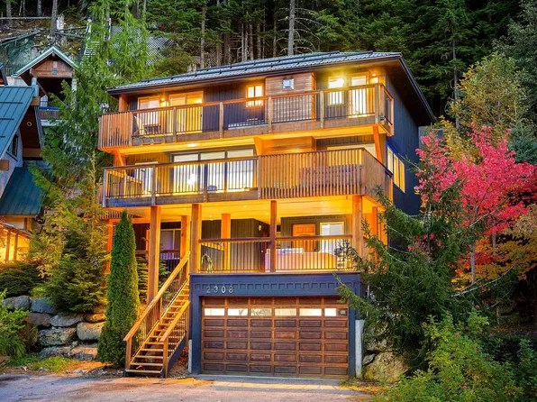 2308 Gondola Way, Whistler, BC V8E 0N2