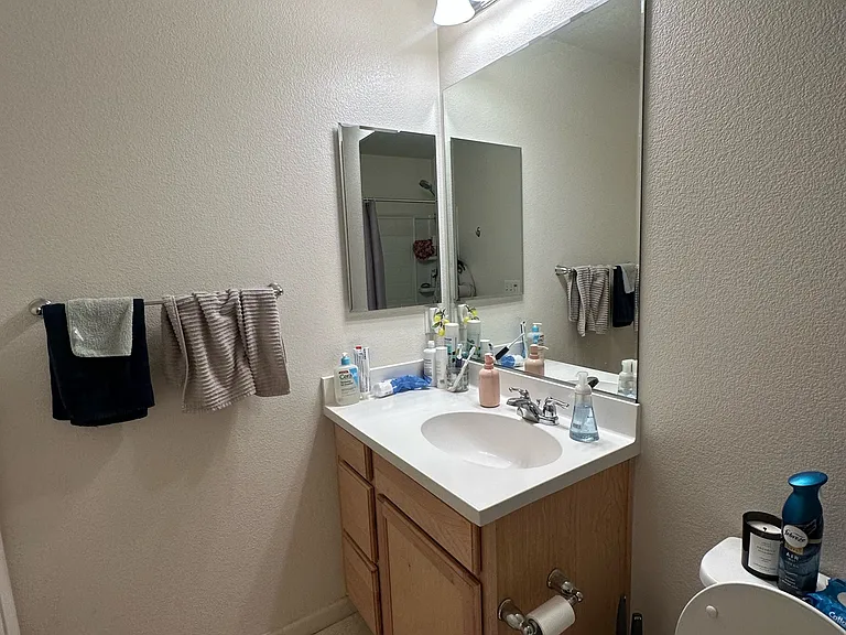 1037 Abruzzo Ln #4 — Photo 3