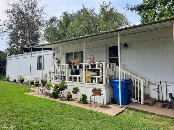 110 NW Lebanon Rd #70, Dalton, OH 44618