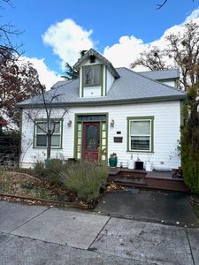 329 S Grape St, Medford, OR, 97501
