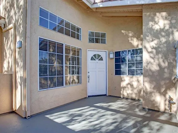 1 Costero Aisle, Irvine, CA 92614