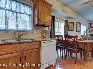 2335 W Chesterfield Blvd APT A, Springfield, MO 65807