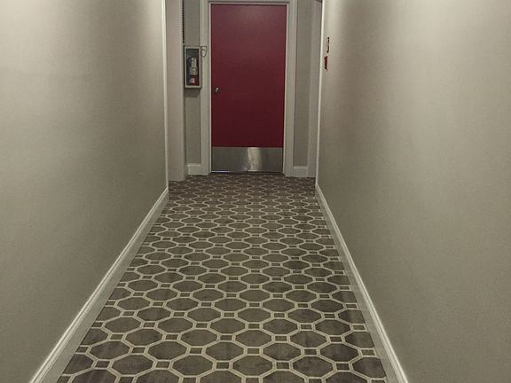 3rd image of 6137 Leesburg Pike APT 310