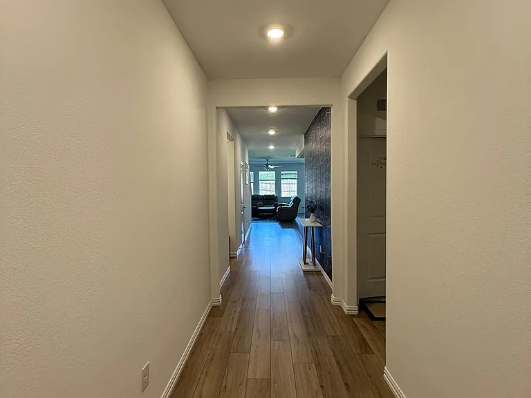 8432 Butterfly Ln — Photo 2