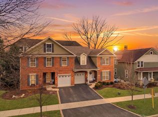 119 N 1st St, Geneva, IL 60134