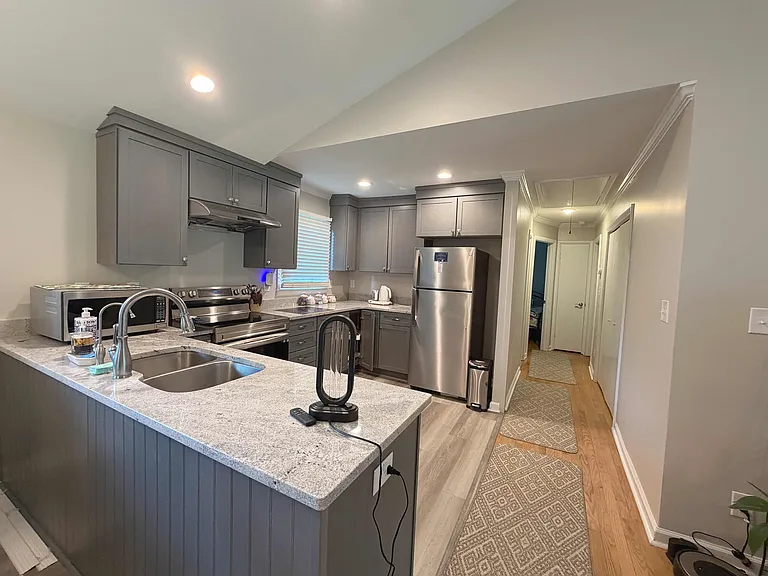 1312 Goodwin Rd — Photo 13