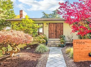 7006 SW Brier Pl, Portland, OR 97219