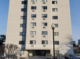 51 Schuyler Ave APT 2B, Stamford, CT 06902