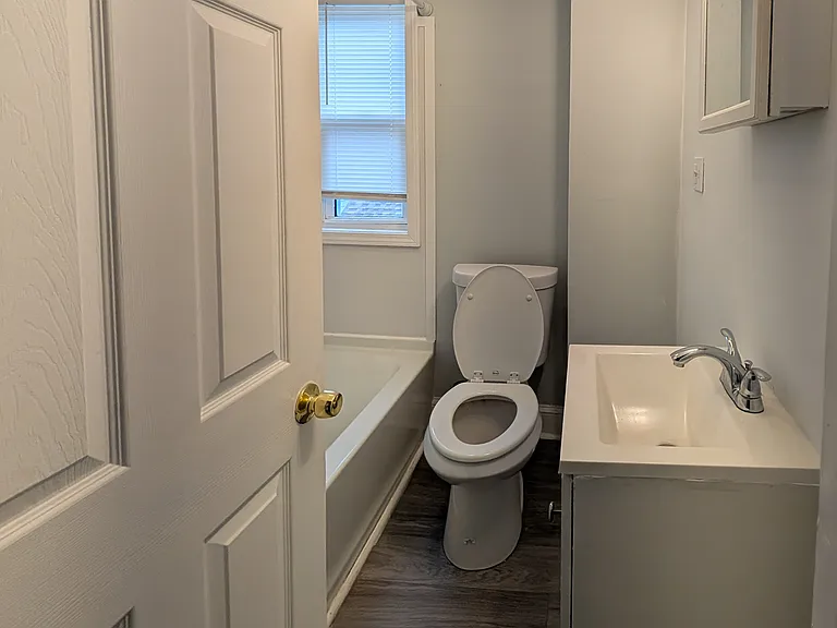 712 School St #2 — Photo 10