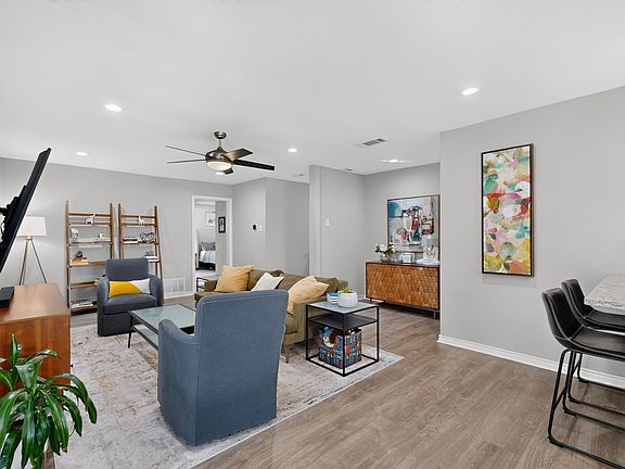5th image of 8632 Kingspoint Dr