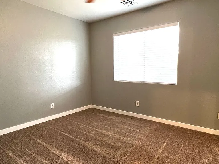 8406 E Sommer Dr — Photo 11