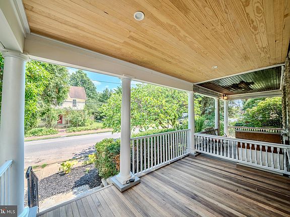 2nd image of 167 W Queen Ln