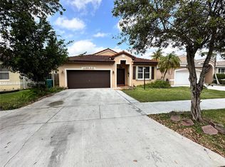 16455 SW 76th St, Miami, FL 33193