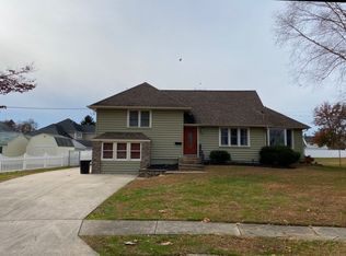 905 Hamilton Ct, Glendora, NJ 08029