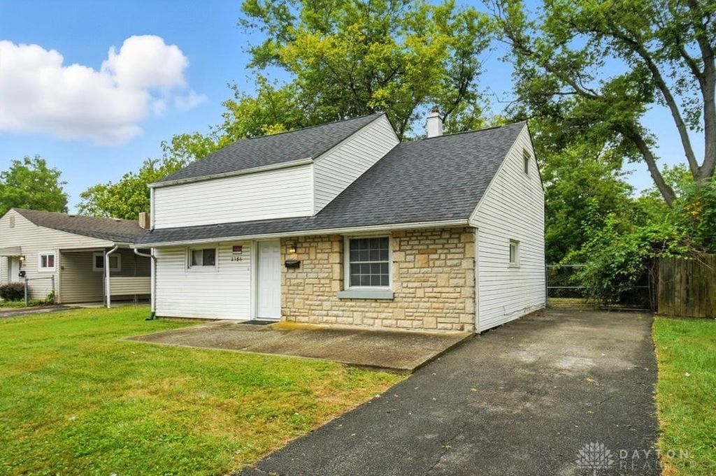 Real estate listing image