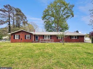 8221 Hickory Dr, King George, VA 22485
