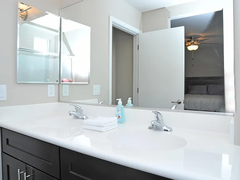 1218 E Blacklidge Dr — Photo 14
