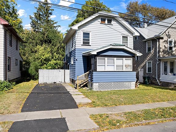3rd image of 12 Willow St