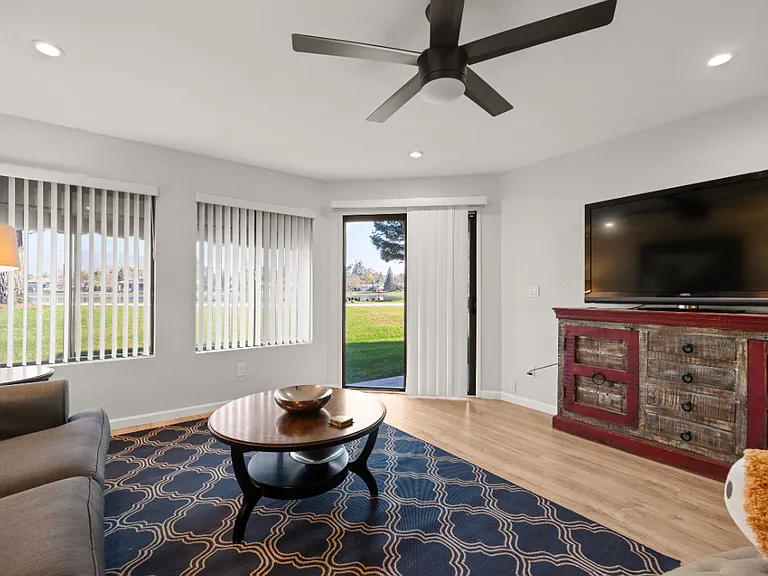 14500 Las Palmas Dr #36 — Photo 11