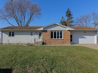 405 A Ave, Atkins, IA 52206