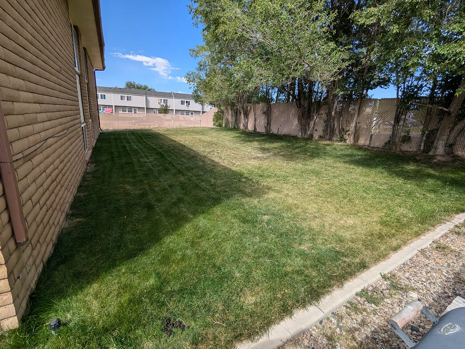 2 bed, 900 sqft, $895 — Photo 3