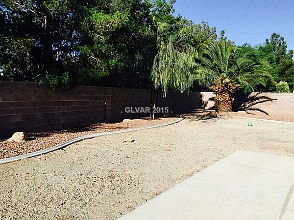 3rd image of 4932 Vega Ln