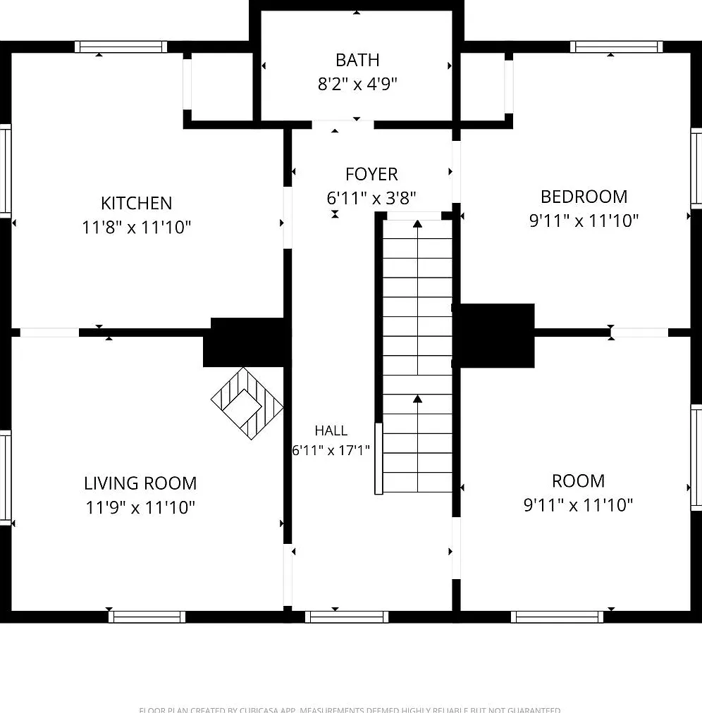 Unique 2-bedroom, 1-bath apartment located on the upper level of a charming Victorian home — Photo 2