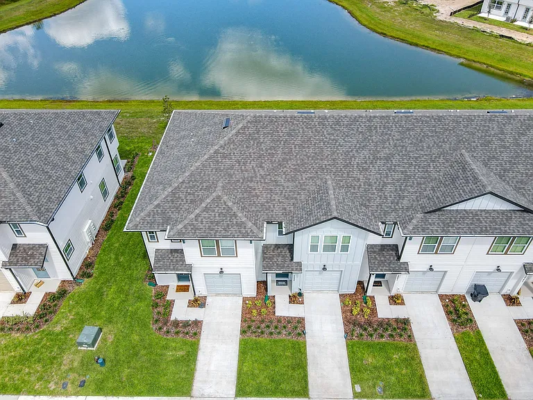 1055 Plantation Ln — Photo 17