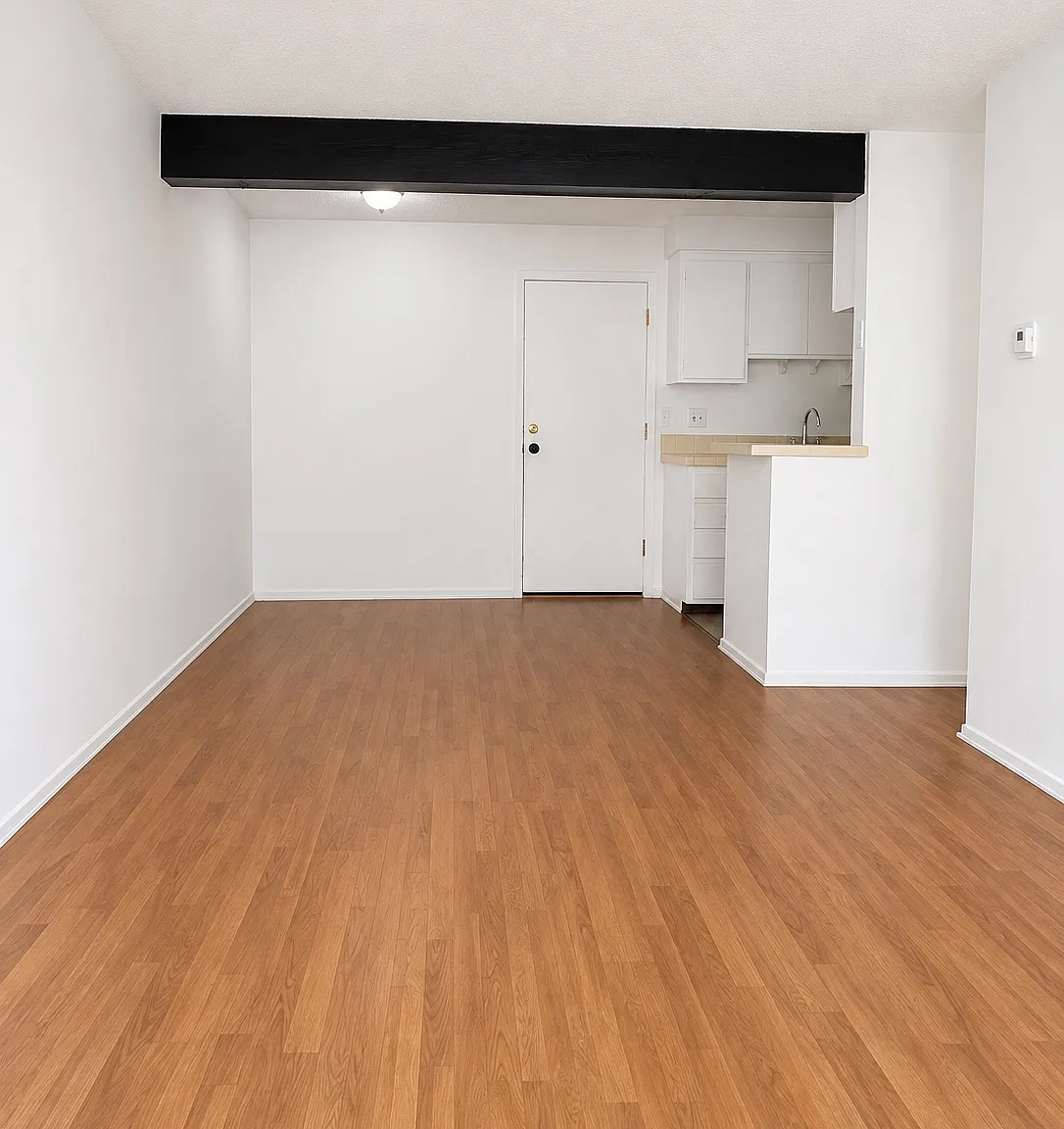 1 bed, 600 sqft, $1,895 — Photo 2