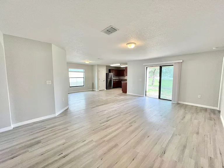 2664 Rotherham Rd — Photo 8