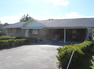 202 R J Dr, Chauvin, LA 70344