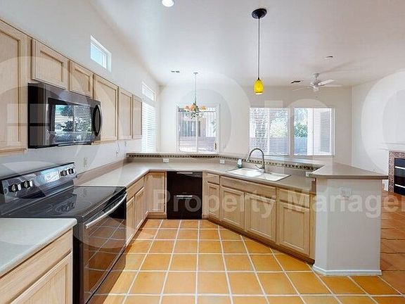 4th image of 2552 S Rita Vista Dr