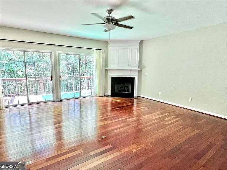 3389 Lathenview Ct — Photo 4